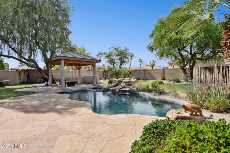 39-web-or-mls-6428-w-eugie-ave