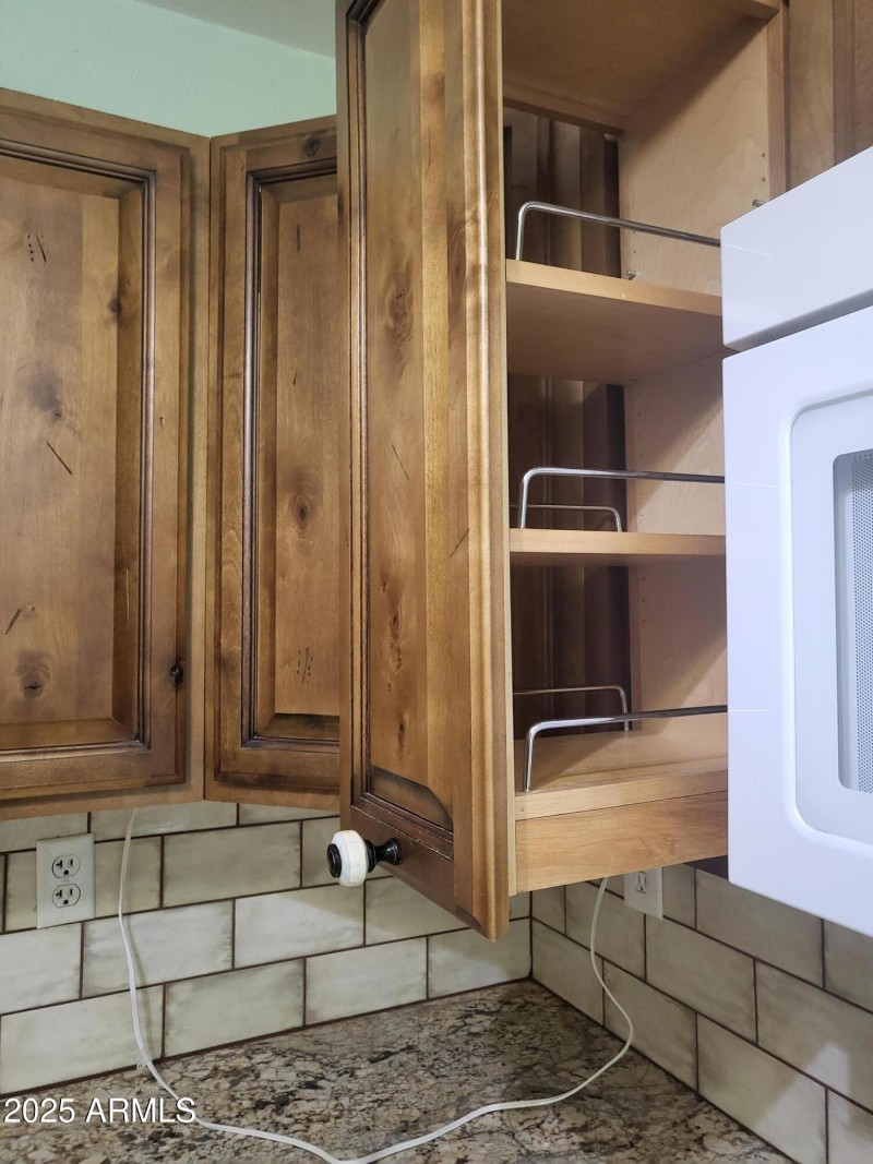 PULL OUT SPICE DRAWER