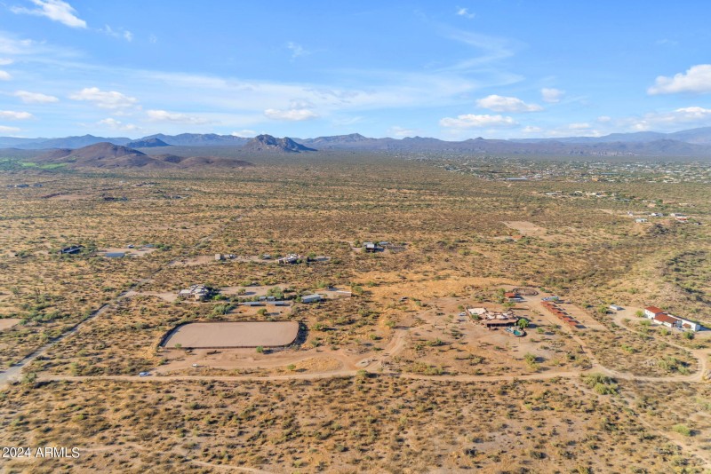 247-web-or-mls-247_439_a4m_ext tw