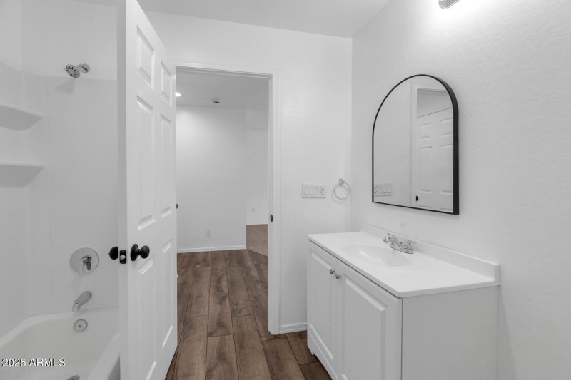 471 W Gascon Rd-large-018-022-471 W Gasc