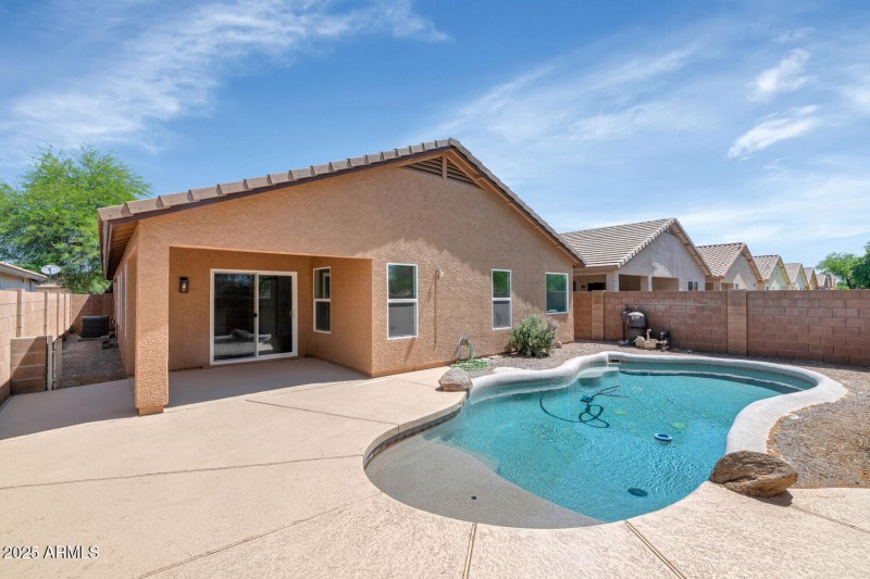 471 W Gascon Rd-large-024-028-471 W Gasc