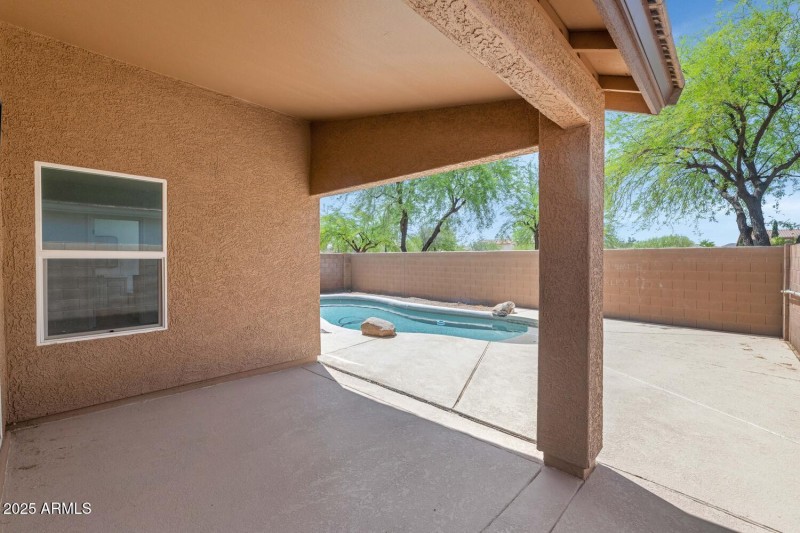 471 W Gascon Rd-large-025-023-471 W Gasc