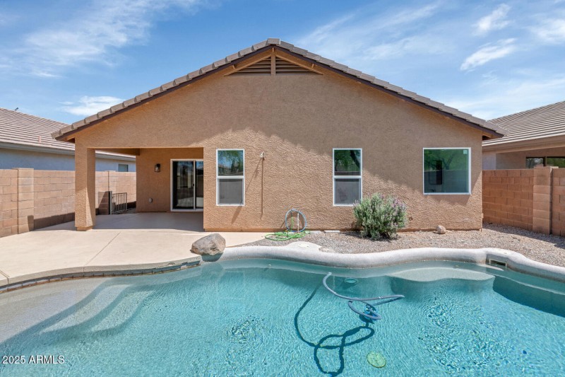 471 W Gascon Rd-large-026-029-471 W Gasc