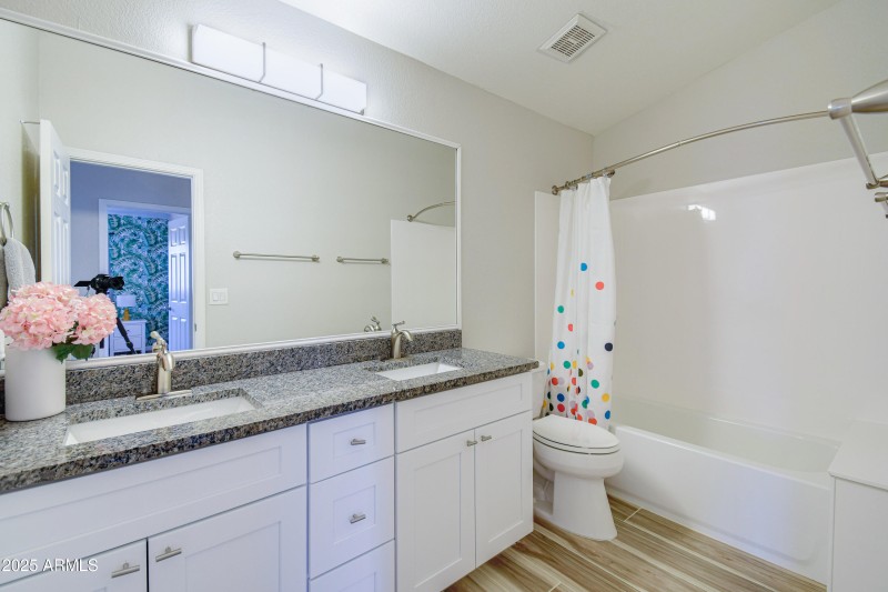 Upstairs Full Bath