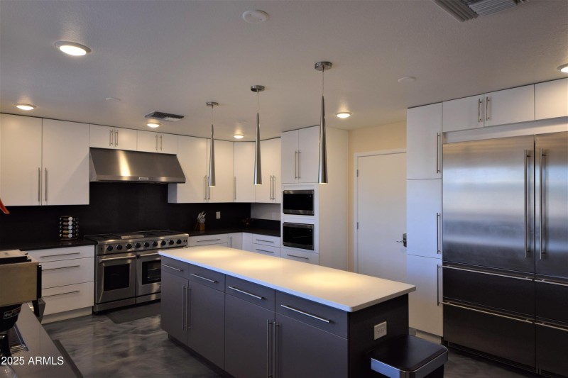Clubhouse Kitchen