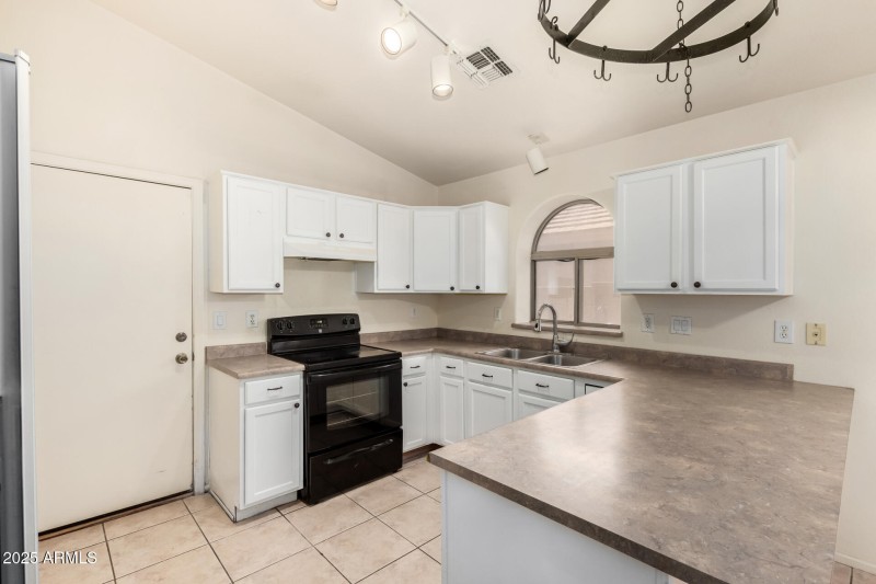 11 - Desert Fairways