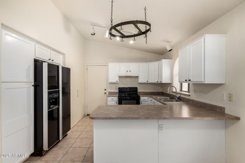 13 - Desert Fairways