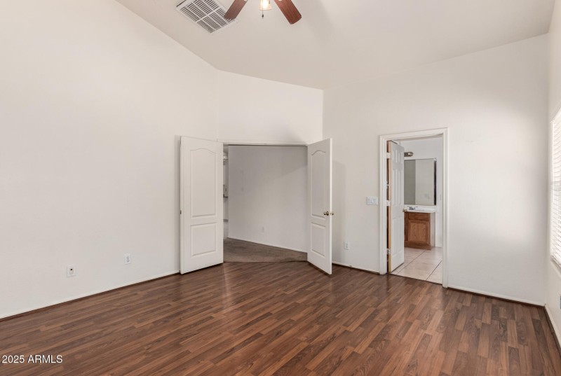 15 - Desert Fairways