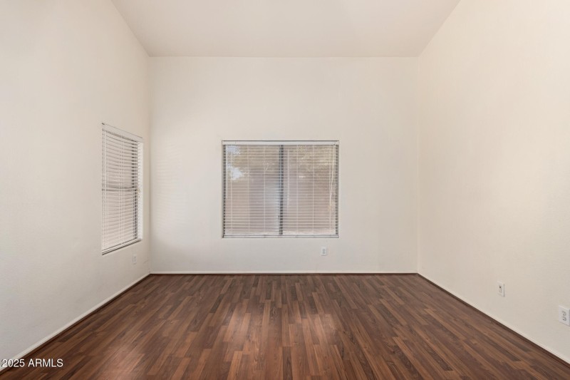 16 - Desert Fairways