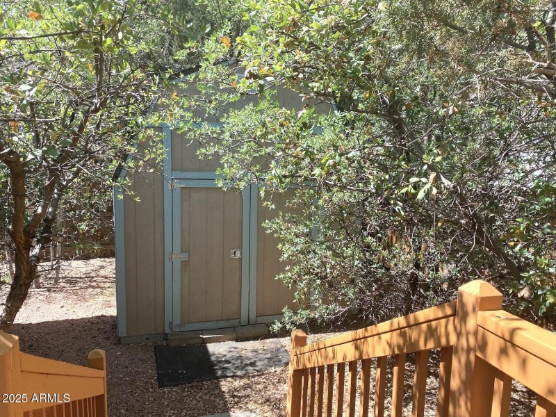 Back deck to shed