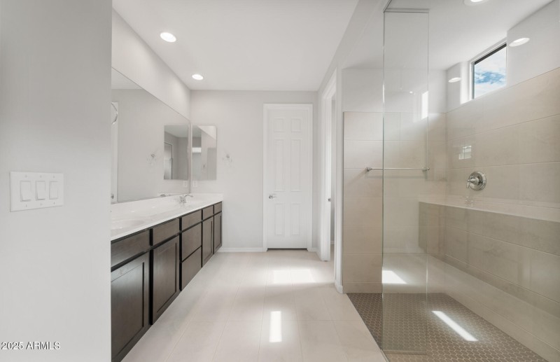 Owners Bath