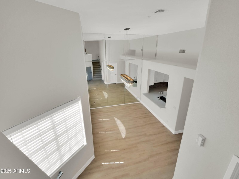 na 113 view loft dinning 6-25