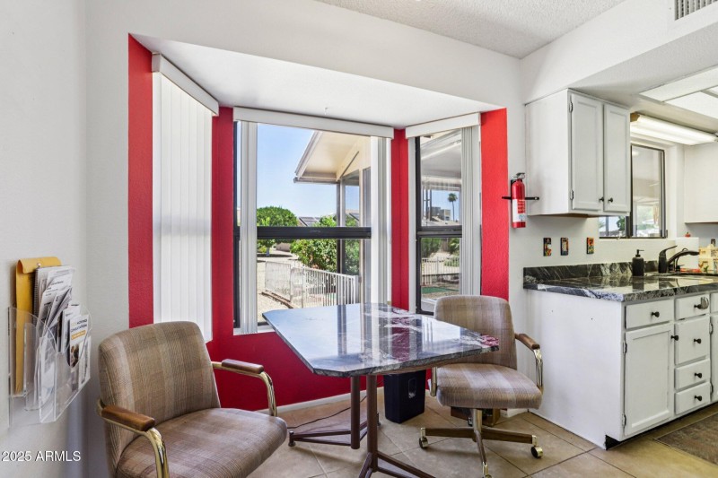 20-web-or-mls-W Foxfire Dr-1706-020