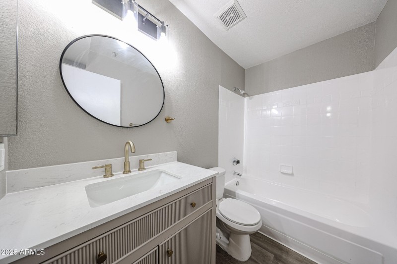 Updated Guest Bathroom