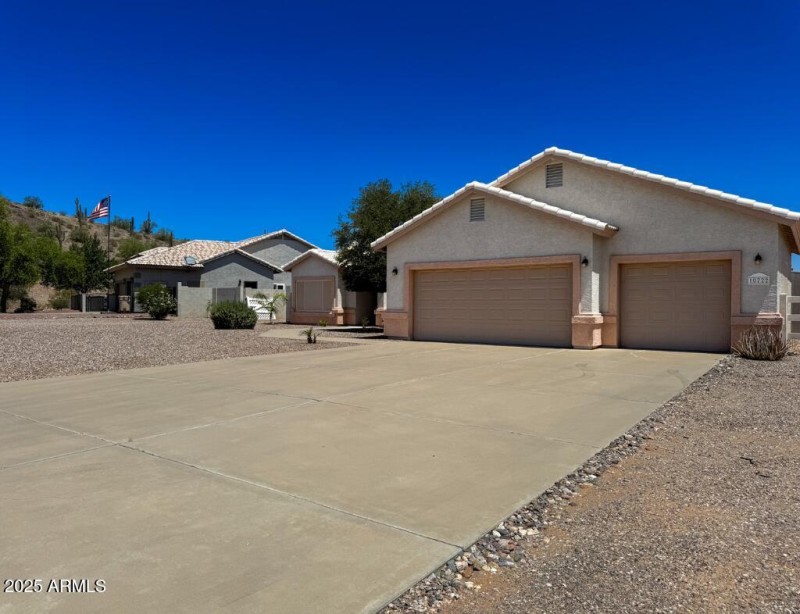 10722 W Quartz Dr (3)
