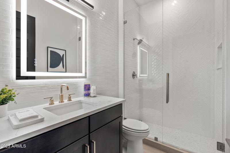 48-web-or-mls-21315-n-59th-ter