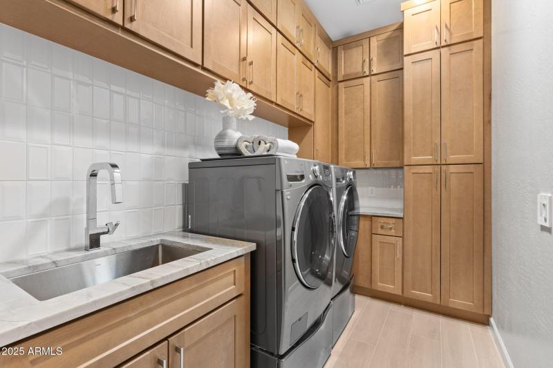 50-web-or-mls-21315-n-59th-ter