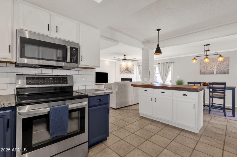 15-web-or-mls-16920-e-deerskin-dr