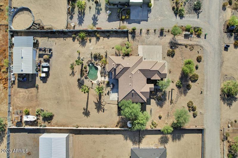 1.9 acres of Paradise