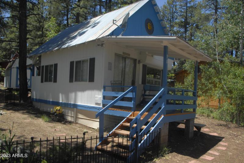 Front View of Cabin