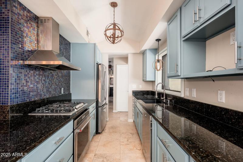 3002 E Glenrosa Ave, 07-10 - 10