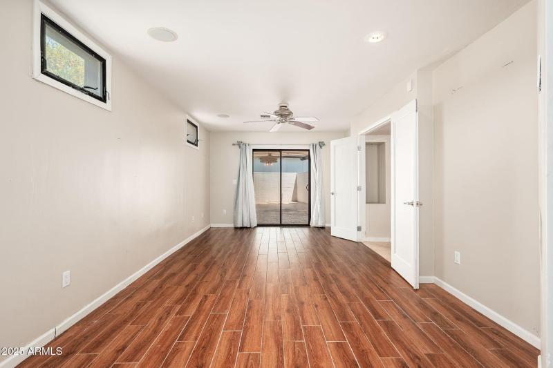 3002 E Glenrosa Ave, 07-10 - 14