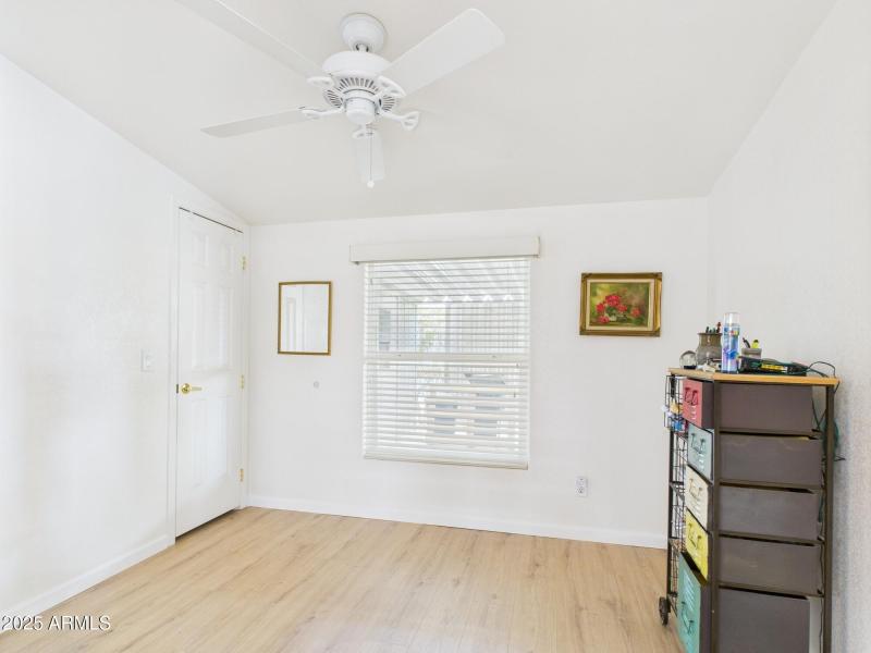 CAM03379G0-PR0133-STILL015