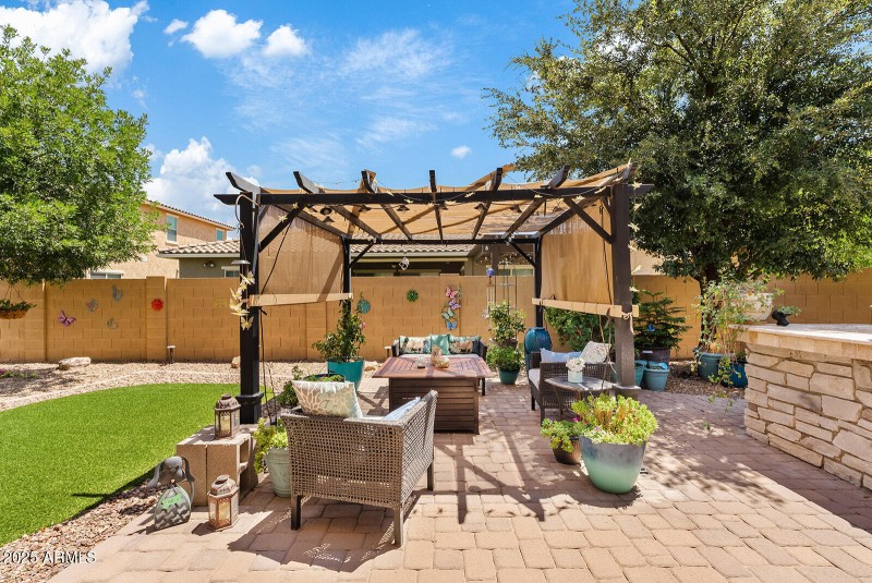 Rear of Home | Entertaining
