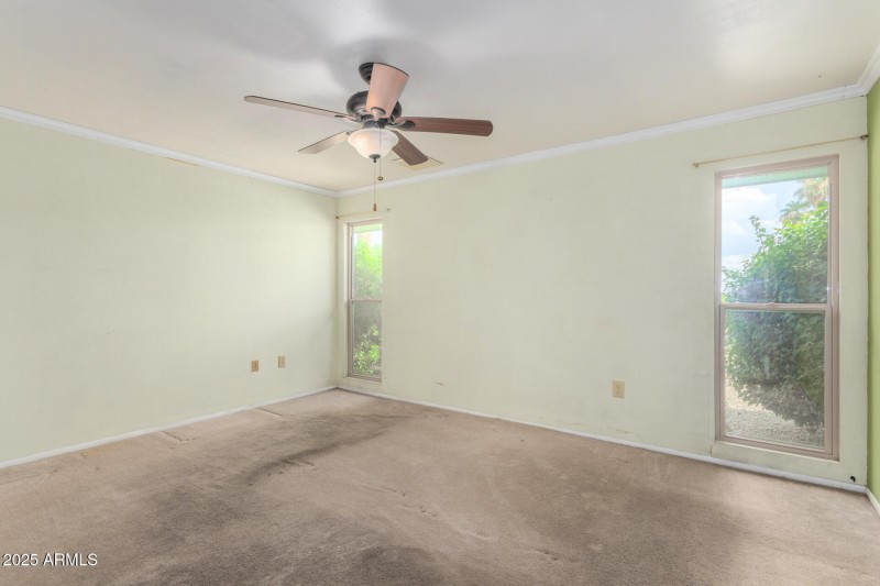 13 Crestbrook