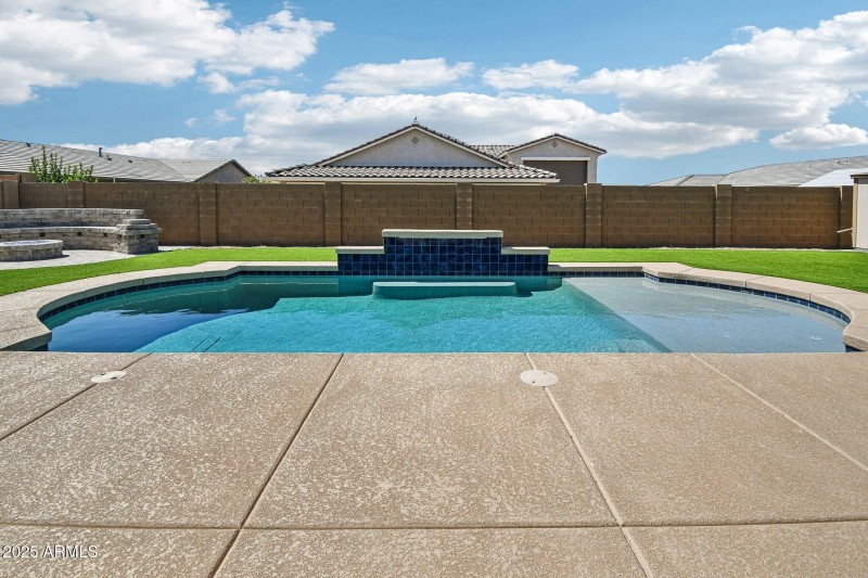 66-web-or-mls-E Joelle Dr-S2407-064