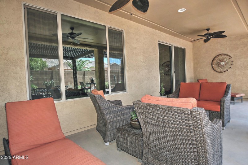 7465 W Noble Pr Wy Florence AZ-large-047