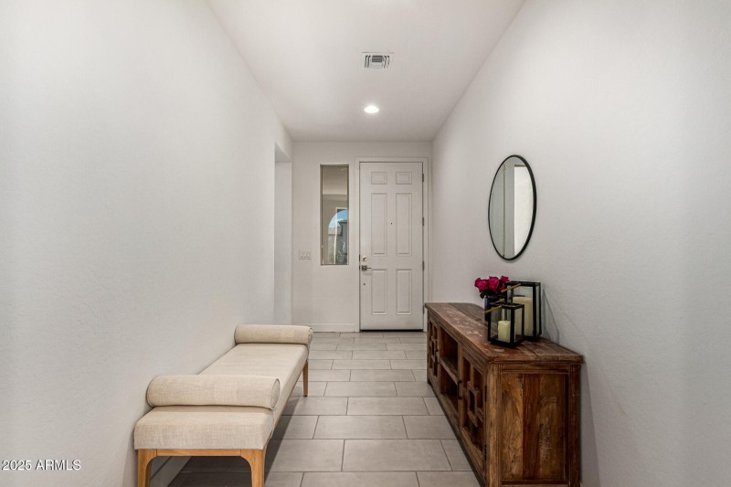 Large Receiving Area