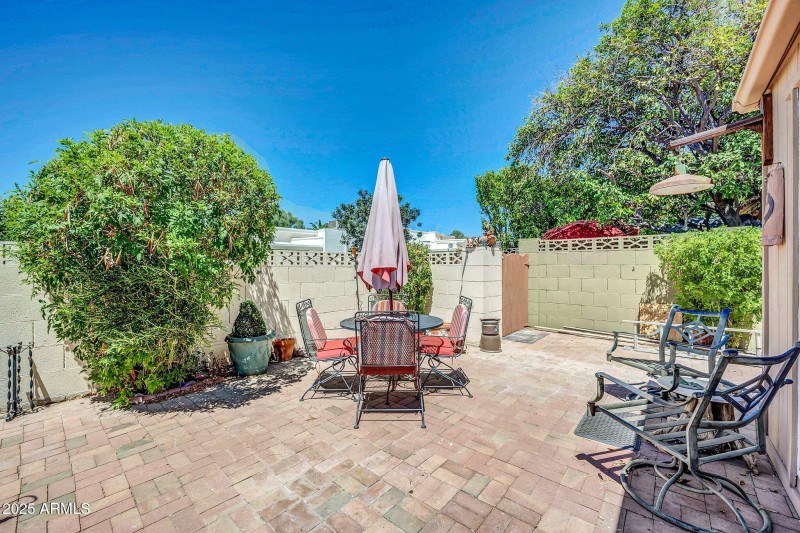 6278 E Catalina Dr-44