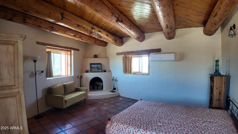 190-PRIMARY 1 BEDROOM