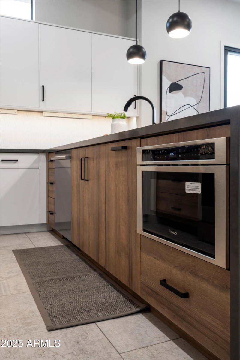 11-Vertical Kitchen