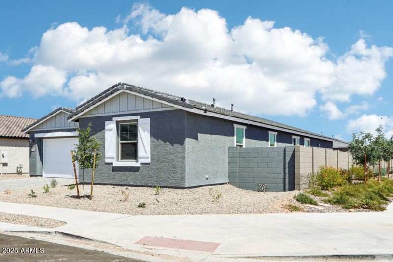 5-web-or-mls-W Paseo Way-S3007-005