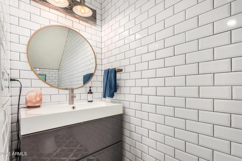 3434 N 11th Street 5