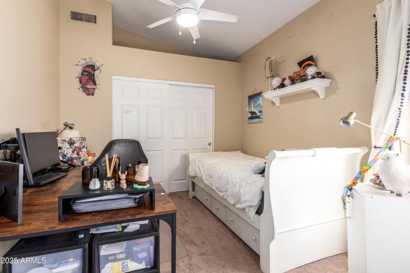 6884b5_27 - Raftriver