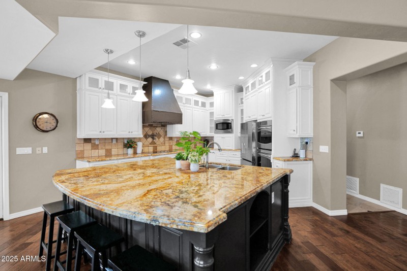 14-web-or-mls-P1279256