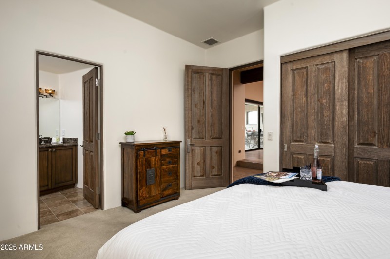Guest 1 Ensuite