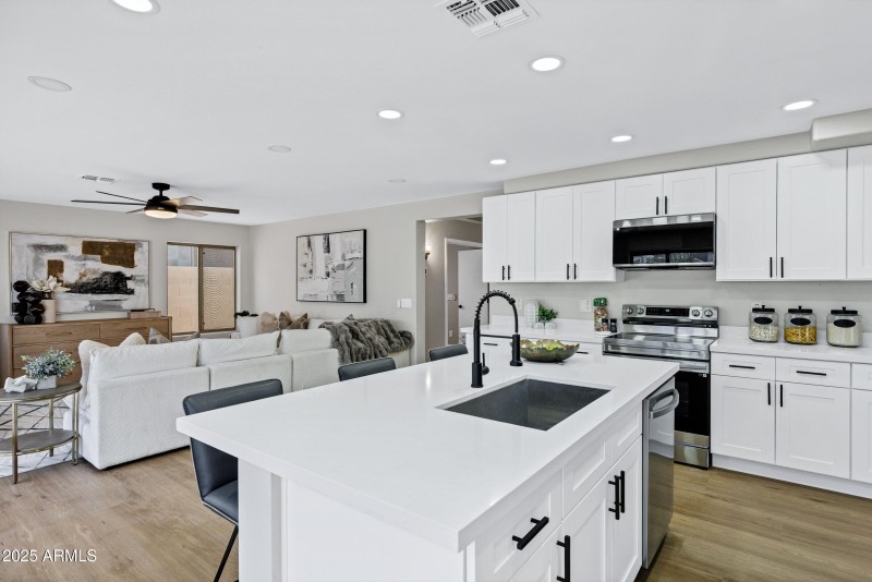 4617 E Goldfinch Gate Ln-23