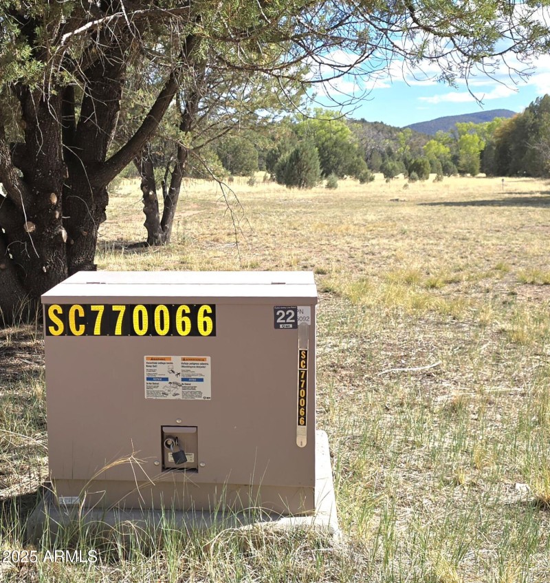 APS Switching Cabinet N of Prop