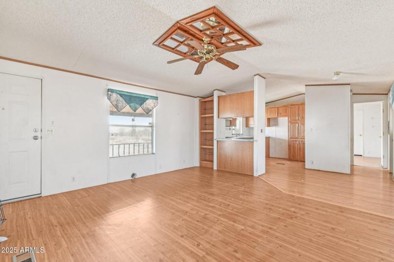 7-web-or-mls-W Whirly Bird Rd-S1708-005