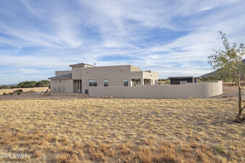 1 Exterior 2