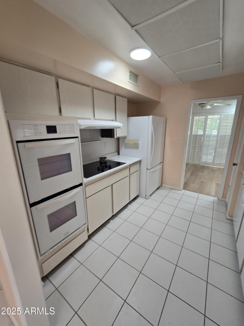 KITCHEN.1