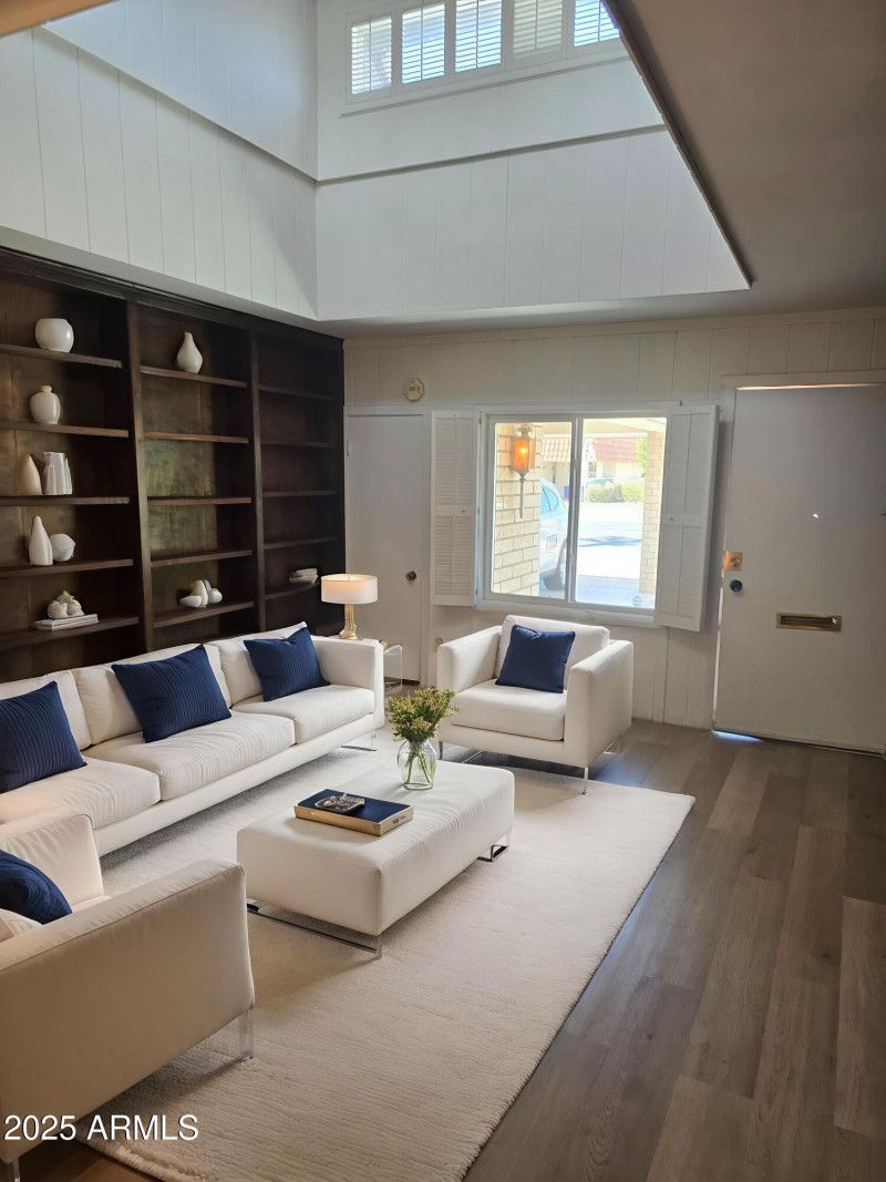 ATRIUM.STAGED