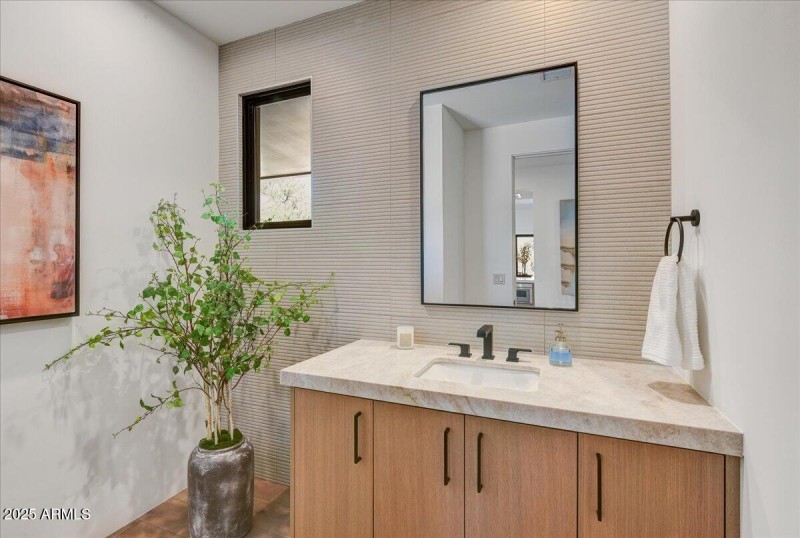 13-Powder Room