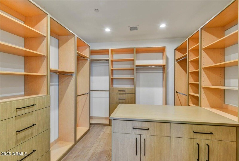 26-Primary Closet