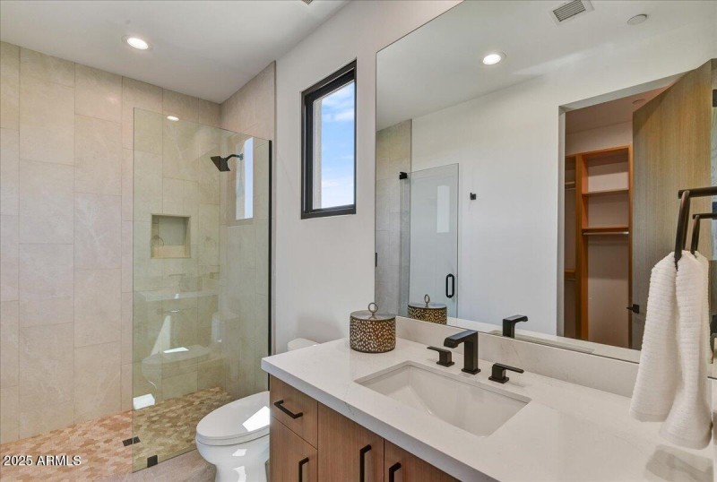Master 2 Bath