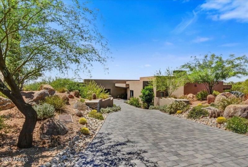 02-Driveway